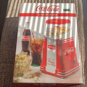 Hot air popcorn maker